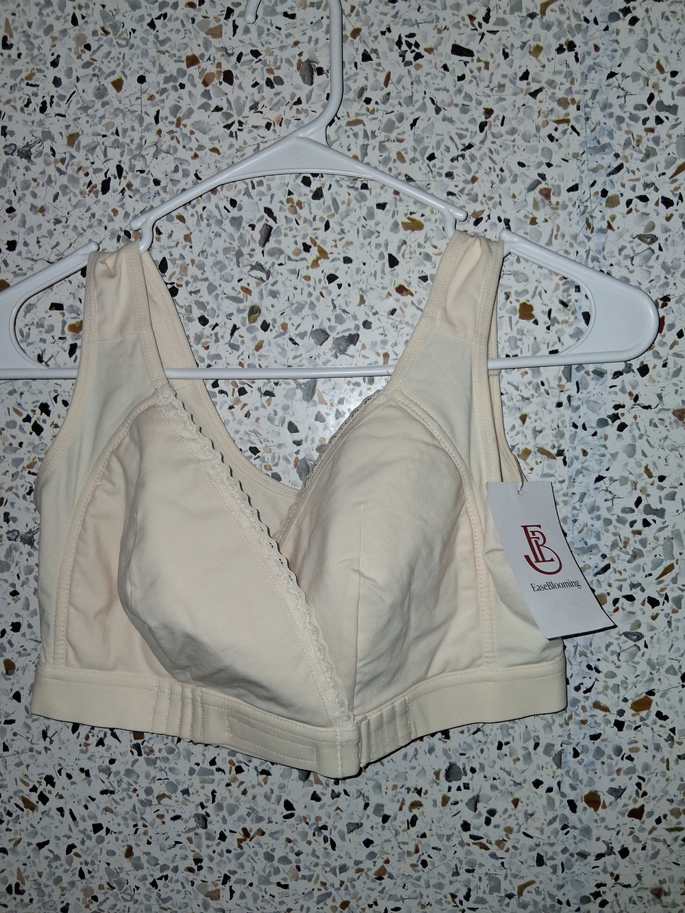 Women's Ease Blooming Bralette Front Closure Nude Size Large NWT